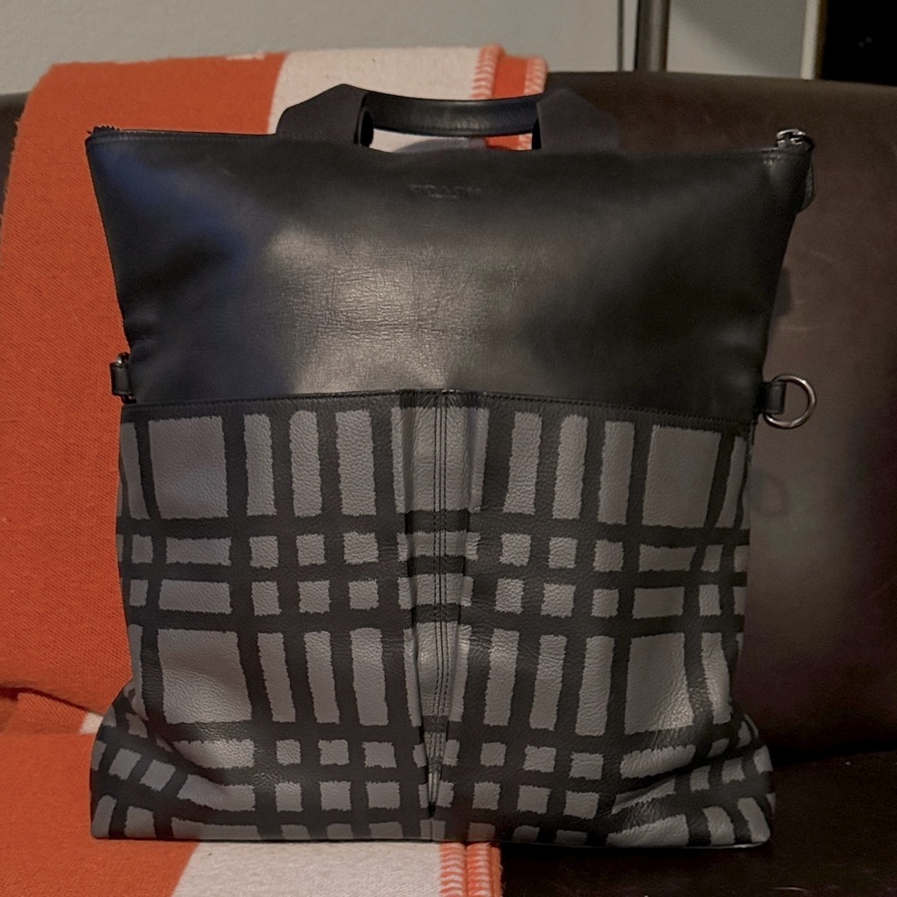 Coach Stylish Black and Gray Men's Bag